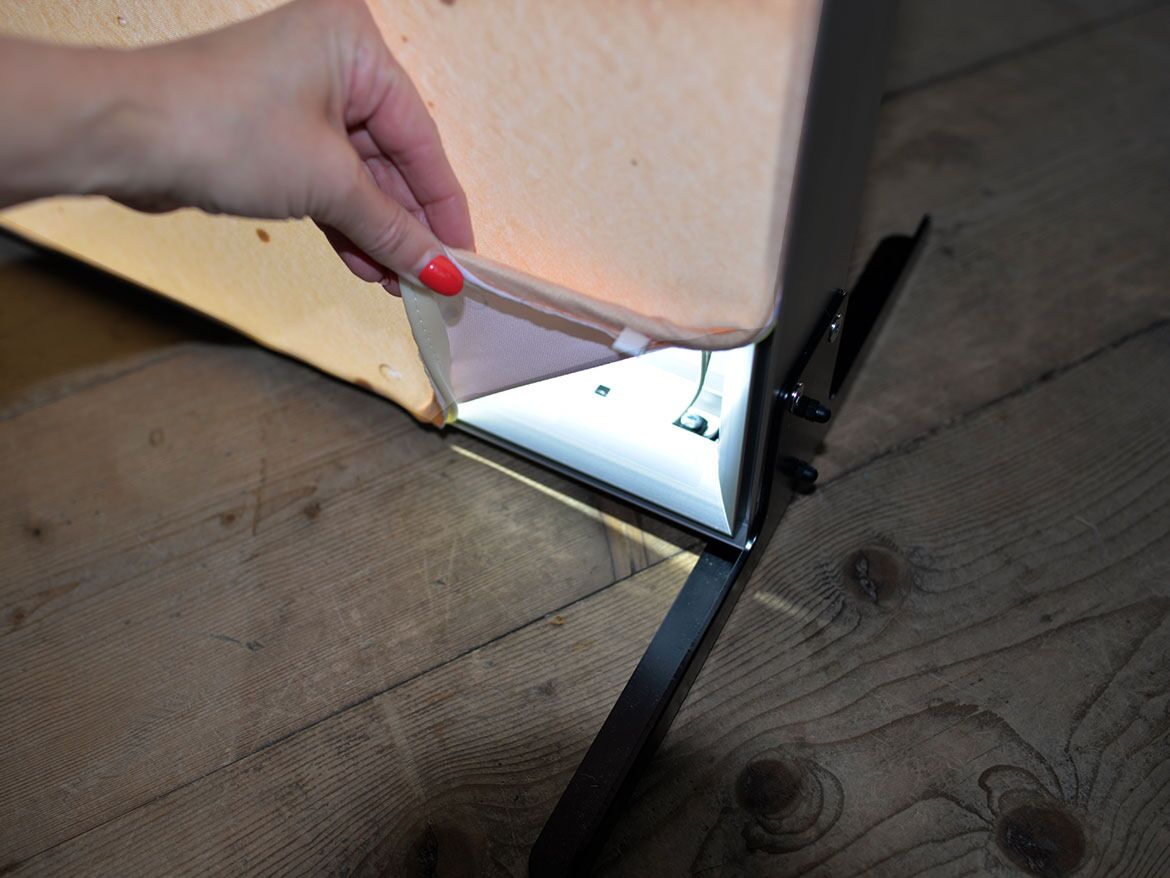 Lightbox with LED backlighting